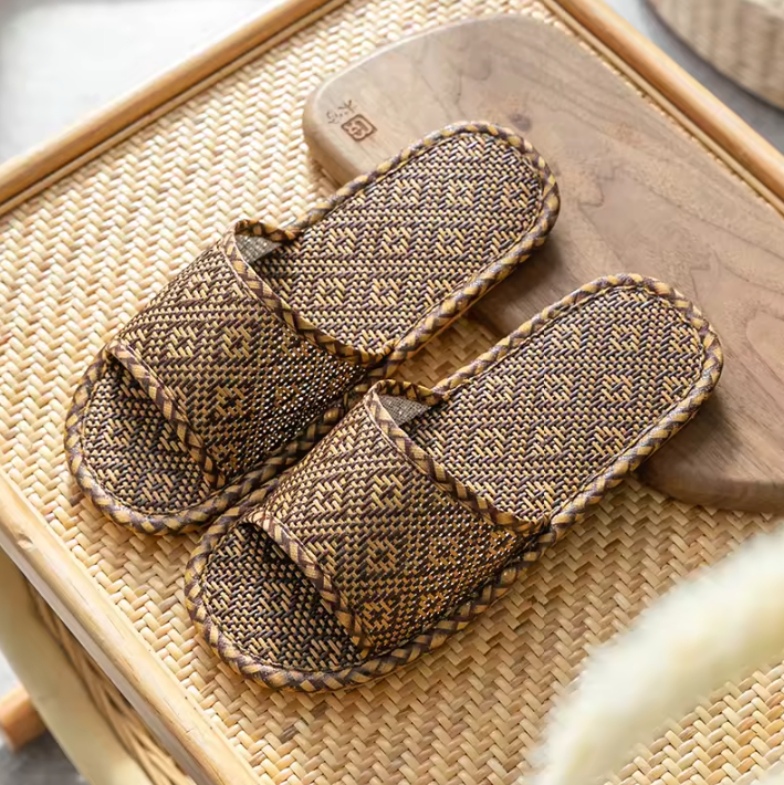 Straw Smelly Unisex Slipper